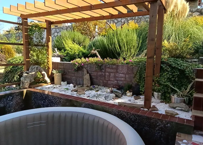 Cats 아파트 돈지 밀라노바츠