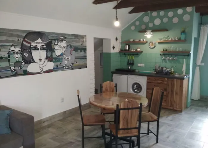 아파트 Cats 돈지 밀라노바츠