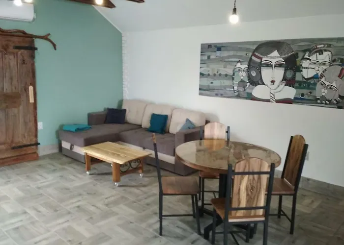 아파트 Cats 돈지 밀라노바츠